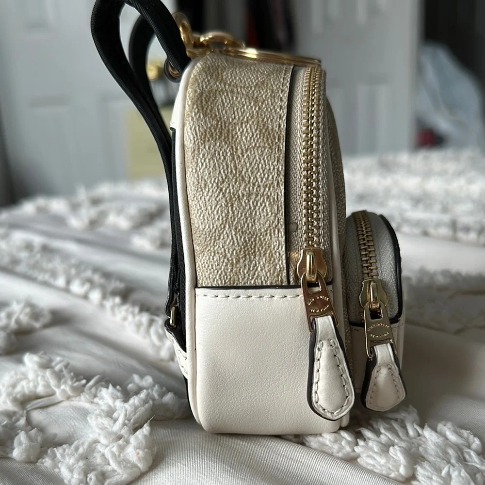 Coach Backpack Keychain - Picture 3 of 13